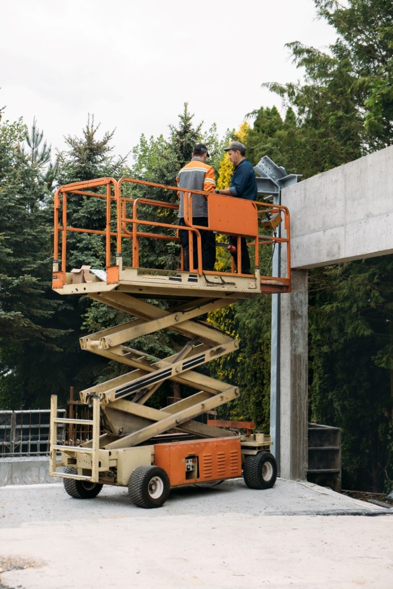 Family of Worker Killed in Scissor Lift Accident may have case for Wrongful Death Claim