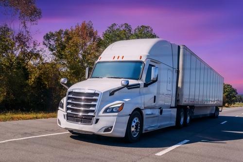 ¿Por qué el 75% de las víctimas de accidentes de camiones semi-remolque en West Palm Beach pierden evidencia crítica dentro de las 48 horas?